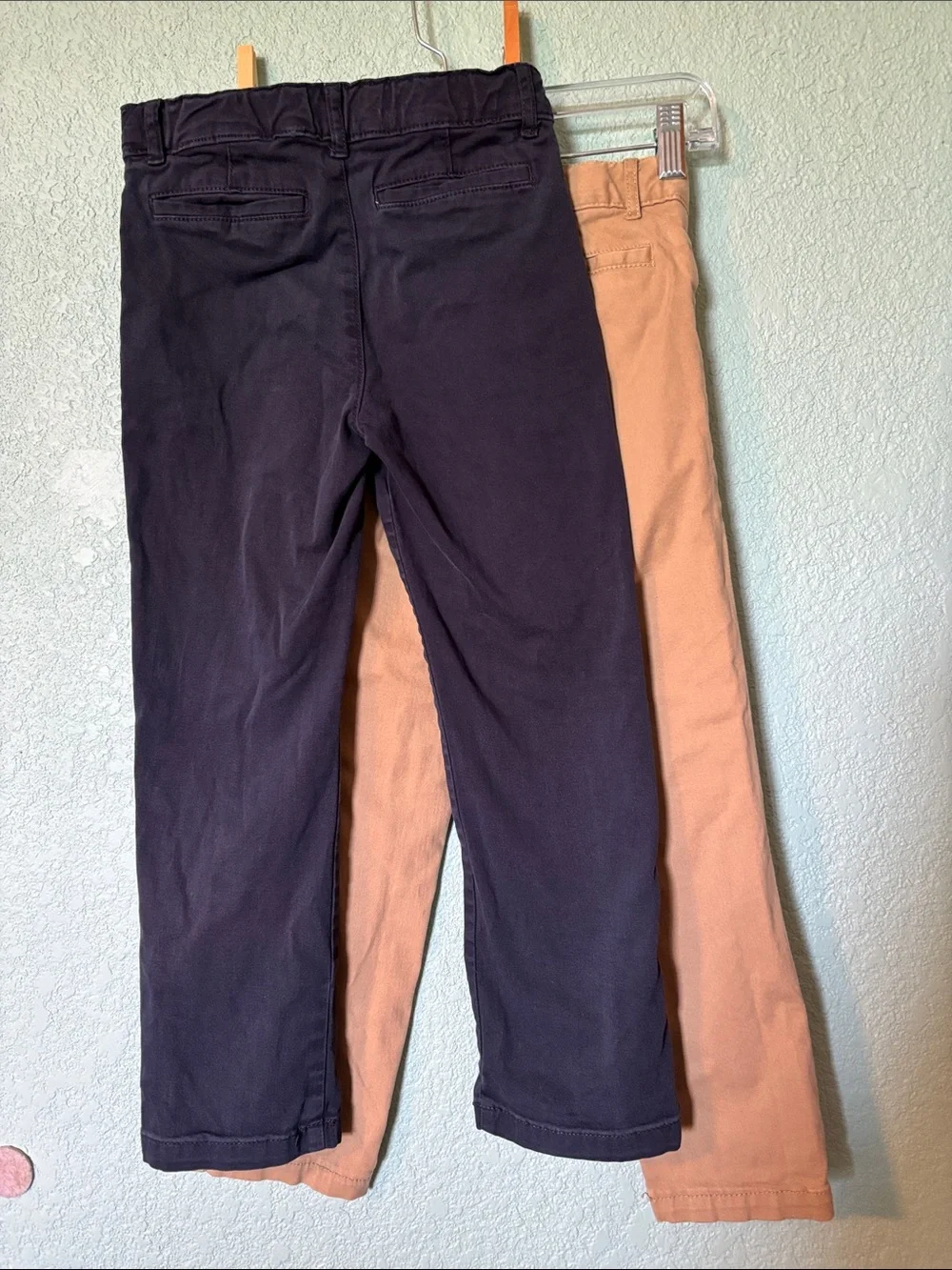 The Children's Place Boys Chinos 2 piece Bundle, Khaki & Navy, size 6 - like new